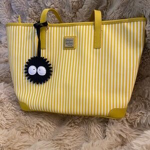 EUC Dooney & Bourke Yellow Striped Women's Bag